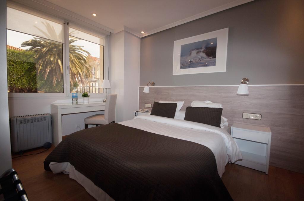 Hotel Don Pepe Ria Ribadesella Bilik gambar